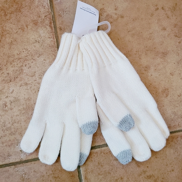 👀50% OFF - NWT‼️ Girl's GAP brand Tech Cable Knit Mittens - Picture 5 of 13